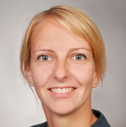 Lucia Zahradníček